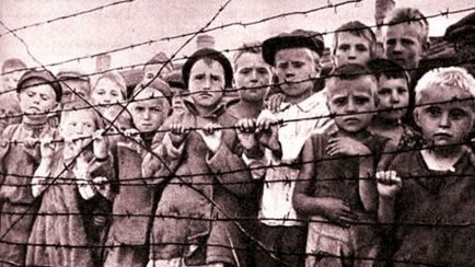 Auschwitz: ascoltando la voce del bambino nel vento